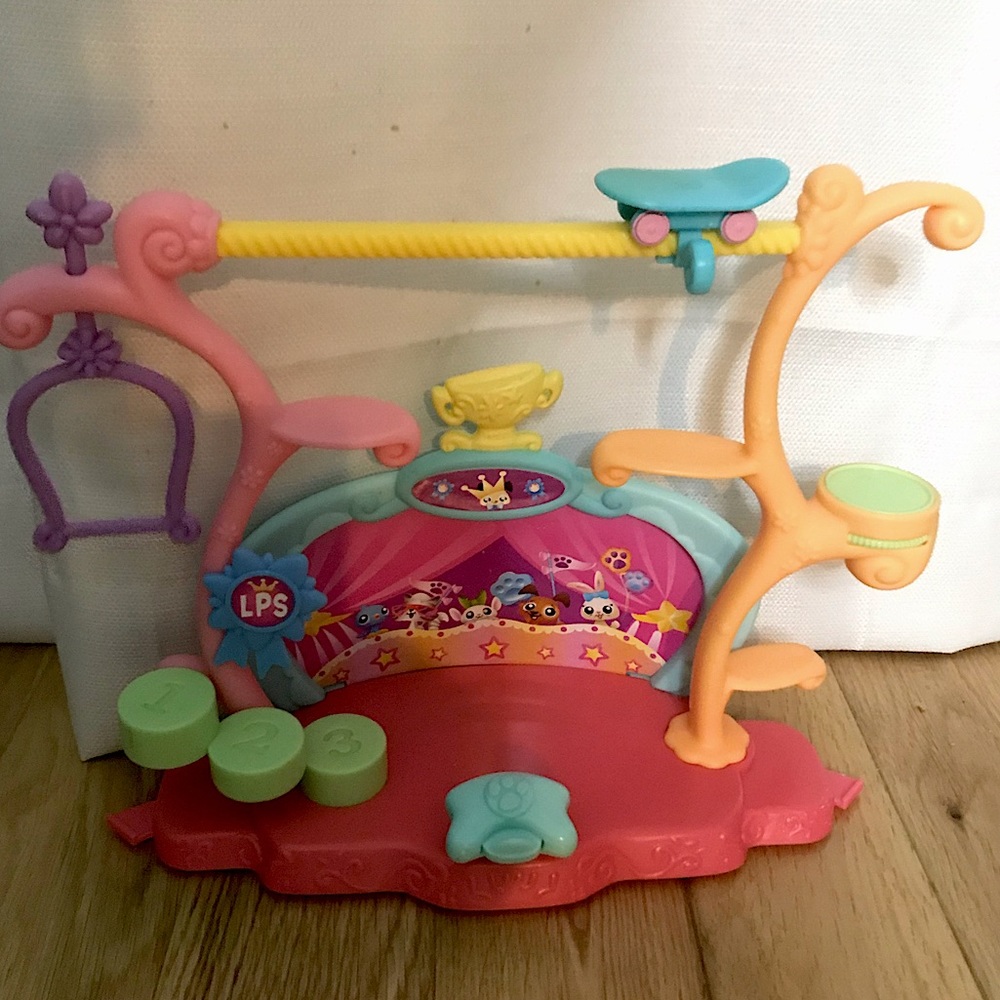 LPS Talent Show Stage Playset